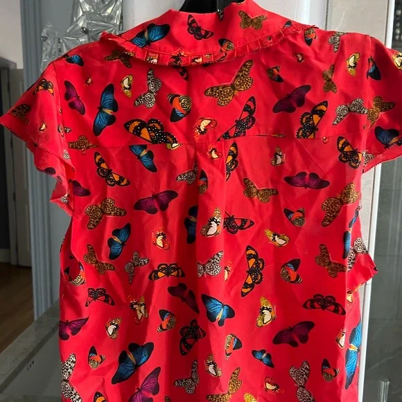 Alice + Olivia Martel Flutter Sleeve Blouse Poppy - Picture 12 of 13